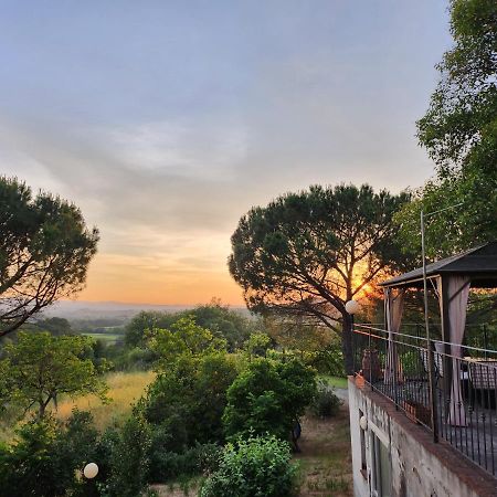Bed and Breakfast Il Giuggiolo - La Collina Della Quiete Чертальдо Экстерьер фото