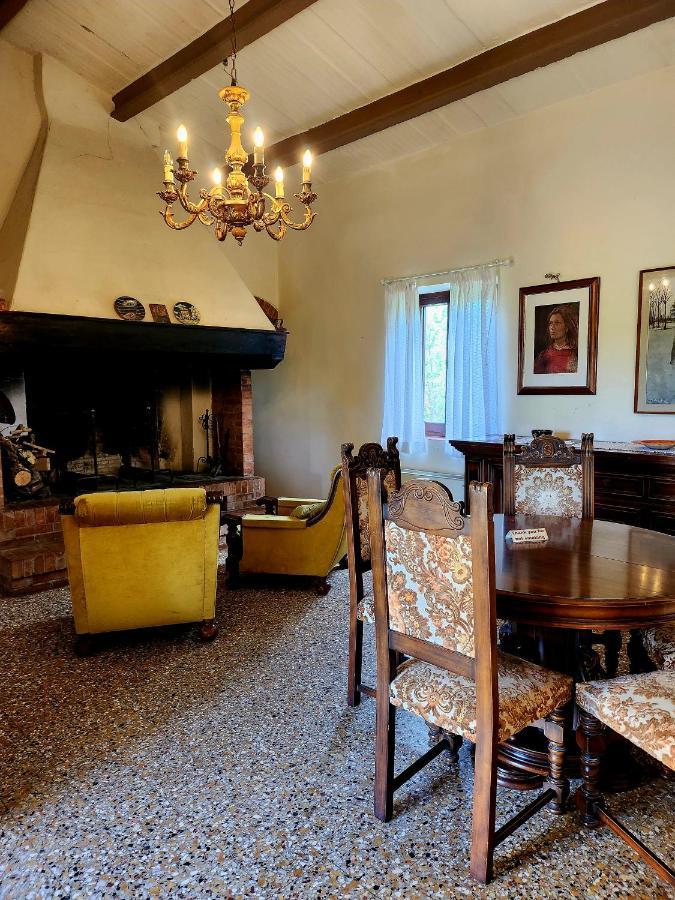 Bed and Breakfast Il Giuggiolo - La Collina Della Quiete Чертальдо Экстерьер фото